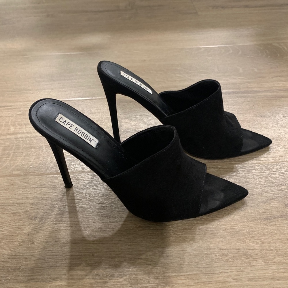 Black Heeled Sandal